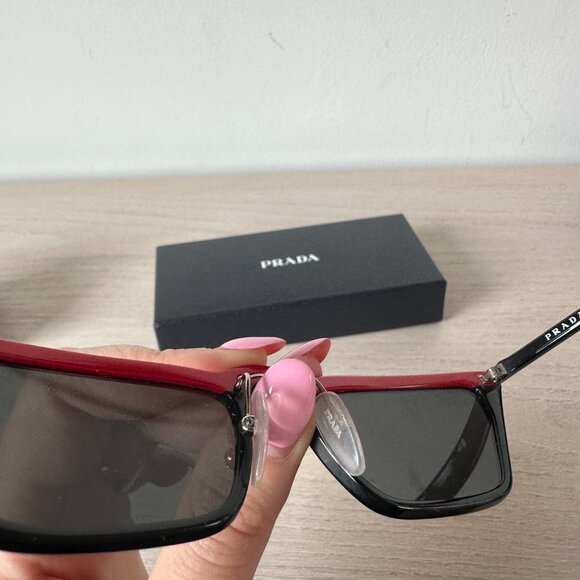 NWOT Prada SPR19U Low Angle Cut Cat-eye Sunglasses In Black & Red - Picture 9 of 12